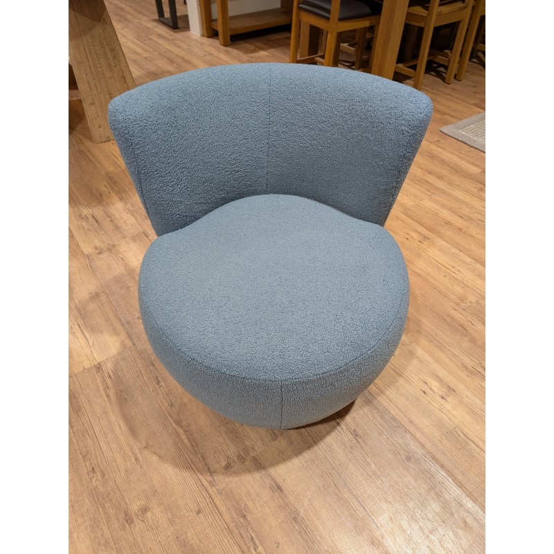 Zephyr, Small Chair with wooden legs Zephyr, Small Chair with wooden legs