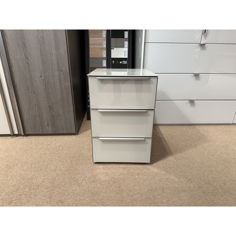 Nolte Horizon Bedside Chest with 3 drawers Nolte Horizon Bedside Chest with 3 drawers