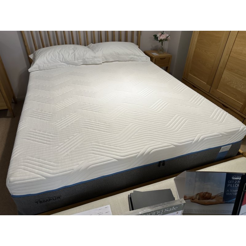 Tempur 5ft Luxe Cloud 30cm Mattress Tempur 5ft Luxe Cloud 30cm Mattress