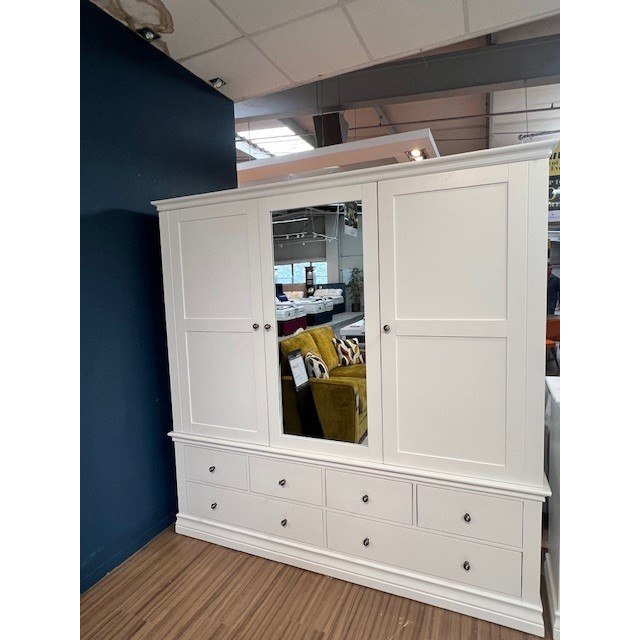 Viggo Triple Wardrobe Viggo Triple Wardrobe