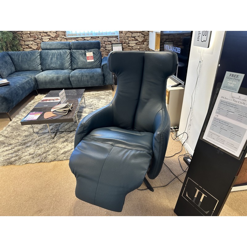 Mistwick Reclining Chair in Soleda Leather Mistwick Reclining Chair in Soleda Leather