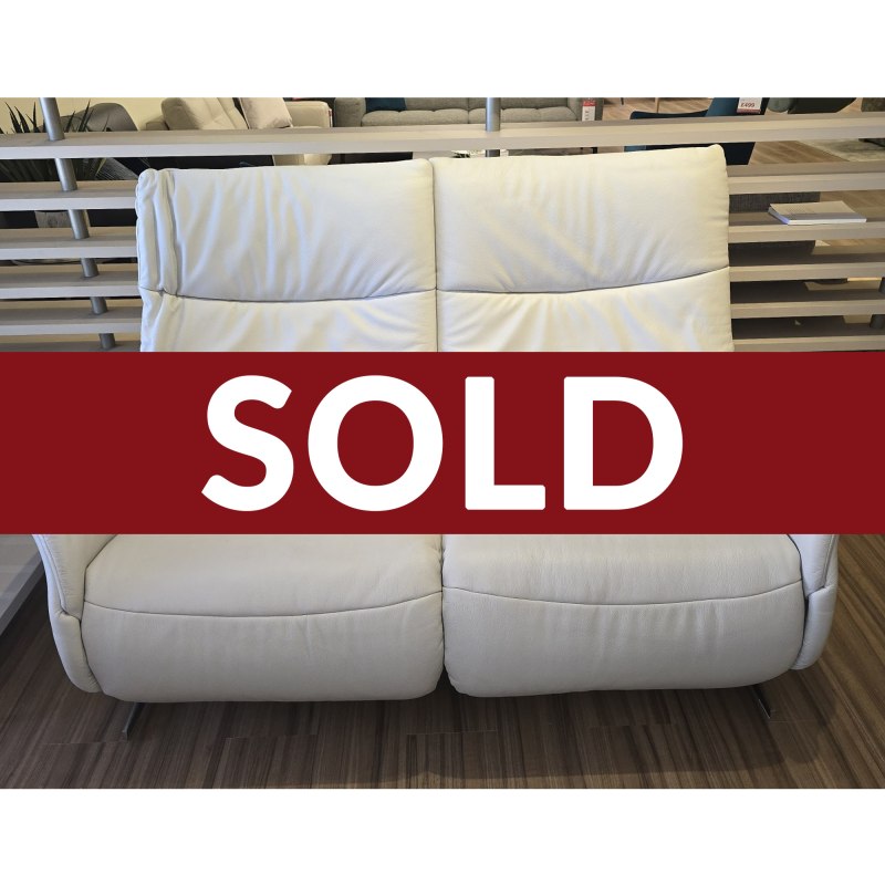 Himolla 2.5 Seat Electric Wall Hugger (2 available) Himolla 2.5 Seat Electric Wall Hugger (2 available)