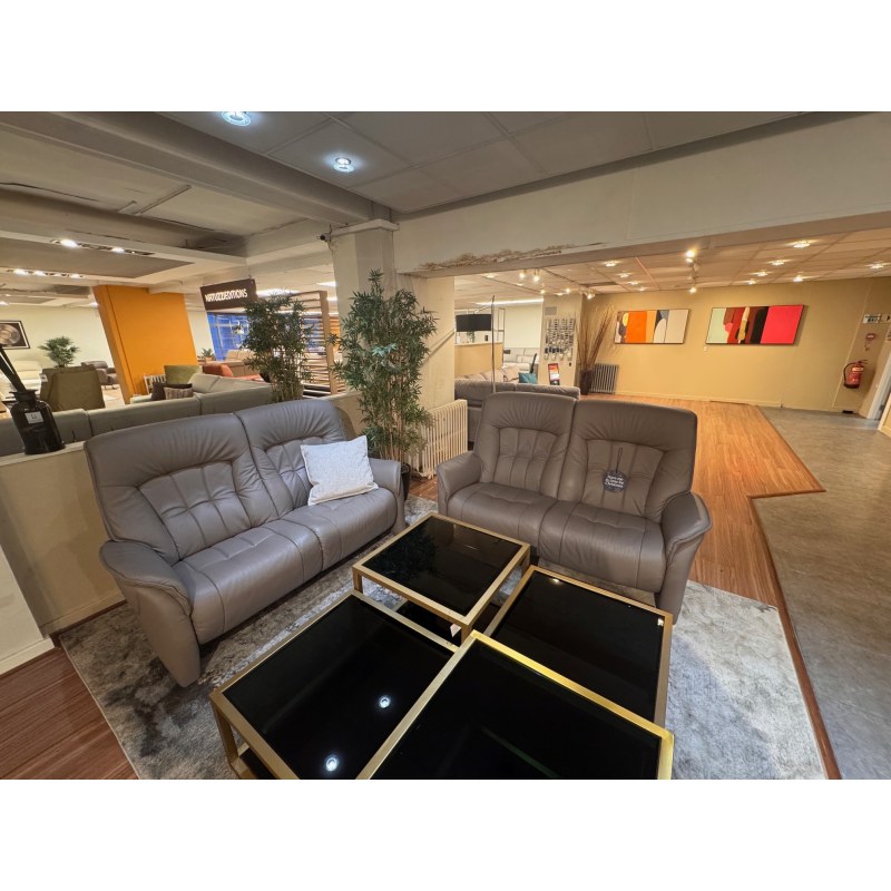 2 x Himolla Rhine 2.5 Seat Fixed Sofa set of two 2 x Himolla Rhine 2.5 Seat Fixed Sofa set of two