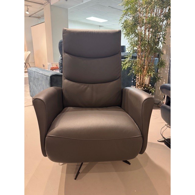 EBBA ELECTRIC RECLINER CHAIR EBBA ELECTRIC RECLINER CHAIR