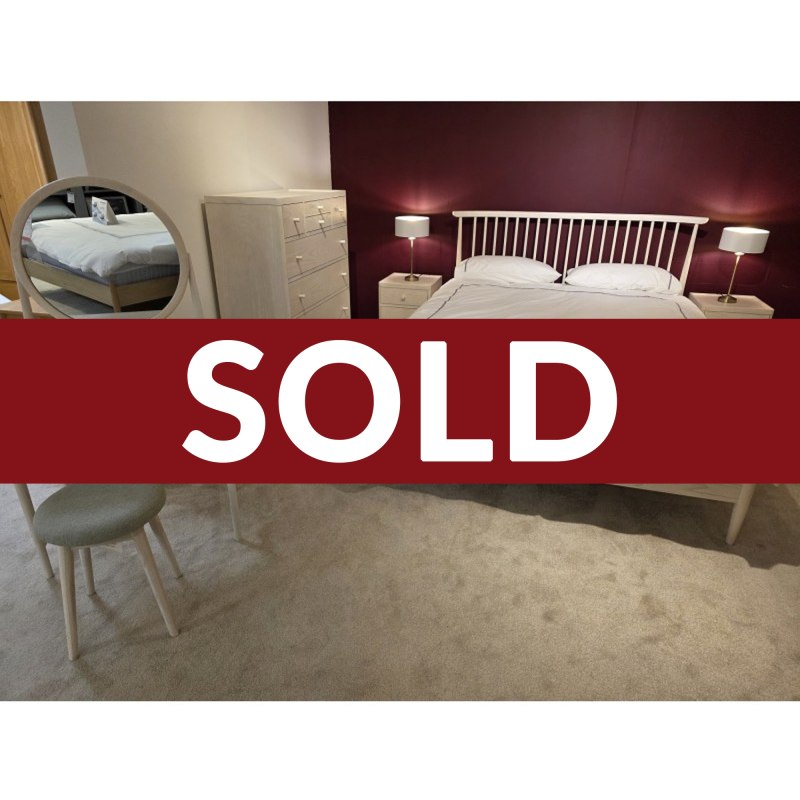 ERCOL SALINA BED WITH DRESSING TABLE & STOOL ONLY ERCOL SALINA BED WITH DRESSING TABLE & STOOL ONLY