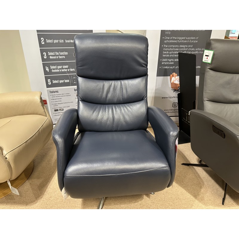 Hjort-Knudsen-Franz power Recliner Chair in Leather Hjort-Knudsen-Franz power Recliner Chair in Leather