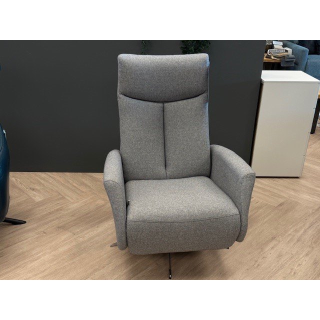 Dakin Fabric Manual Reclining Chair Dakin Fabric Manual Reclining Chair