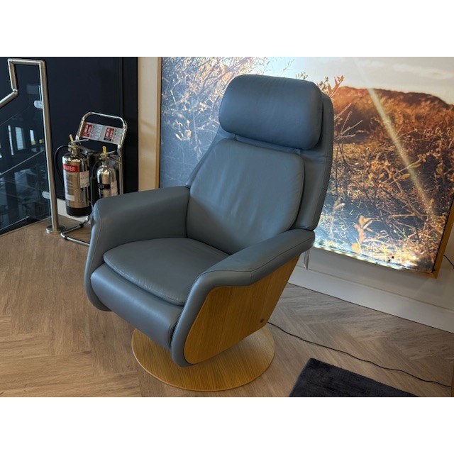 Ekornes Stressless Sam Heat + Massage Electric Reclining Chair Ekornes Stressless Sam Heat + Massage Electric Reclining Chair