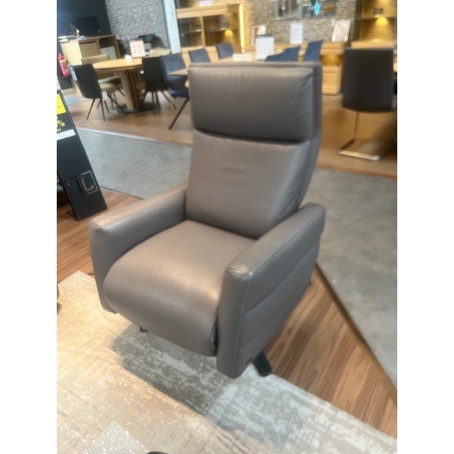 Natuzzi Istante Power Reclining Chair Natuzzi Istante Power Reclining Chair