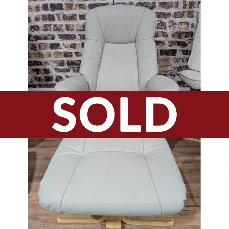 Maya, Chair & Stool in Leather Maya, Chair & Stool in Leather