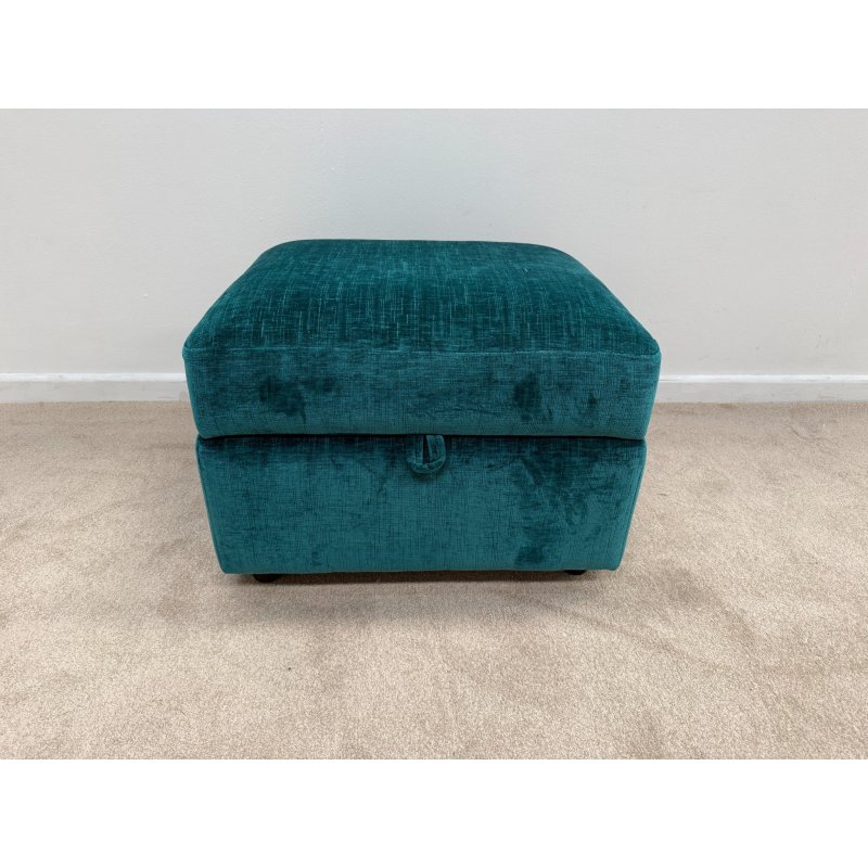 CLEARANCE OUTLET WAREHOUSE STOCK Madison Designer Storage Footstool CLEARANCE OUTLET WAREHOUSE STOCK Madison Designer Storage Footstool