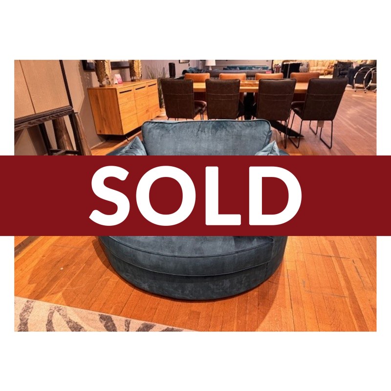 BERMUDA SWIVEL CHAIR IN VELVET BERMUDA SWIVEL CHAIR IN VELVET