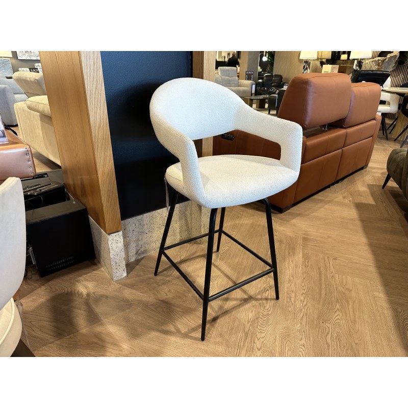 Raffi Jasmine White Barstool in Boucle fabric Raffi Jasmine White Barstool in Boucle fabric