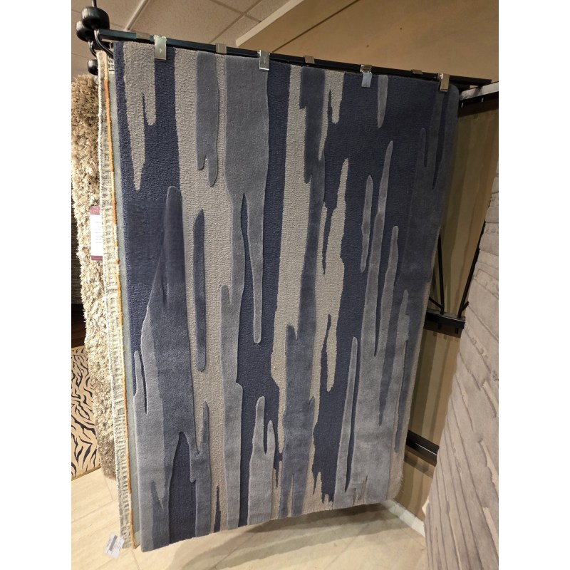 LUXURY DESIGNER HAND-TUFTED RUG 180 X 120 CMS LUXURY DESIGNER HAND-TUFTED RUG 180 X 120 CMS