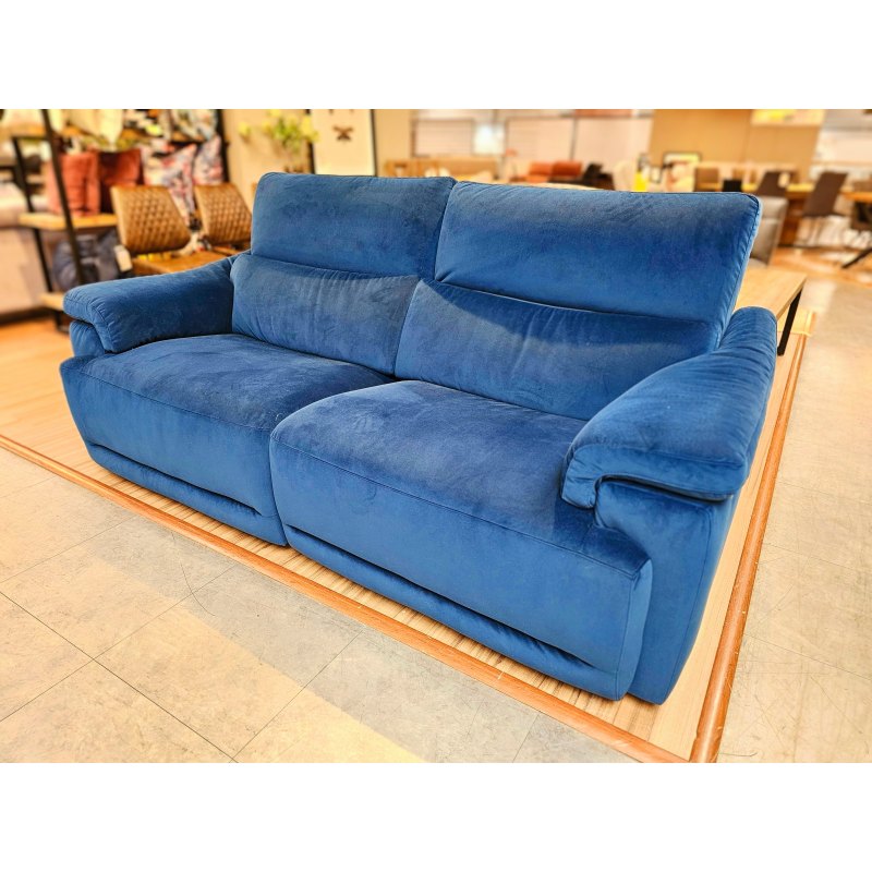 Natuzzi Brama 2.5 Seater Triple Motion Recliner Natuzzi Brama 2.5 Seater Triple Motion Recliner