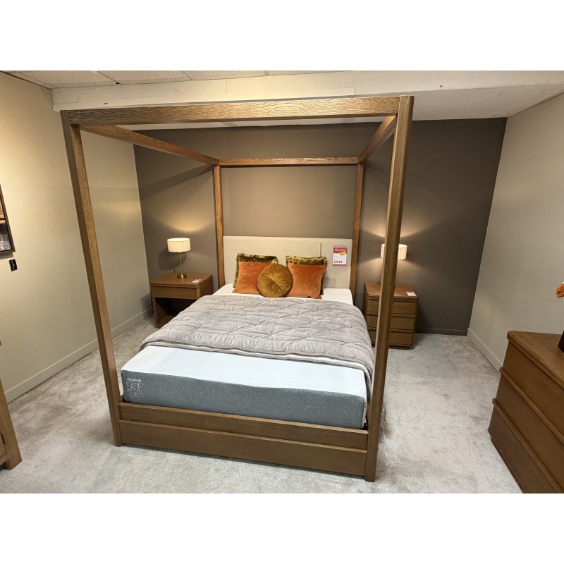 Huxtable 4-poster bed Huxtable 4-poster bed