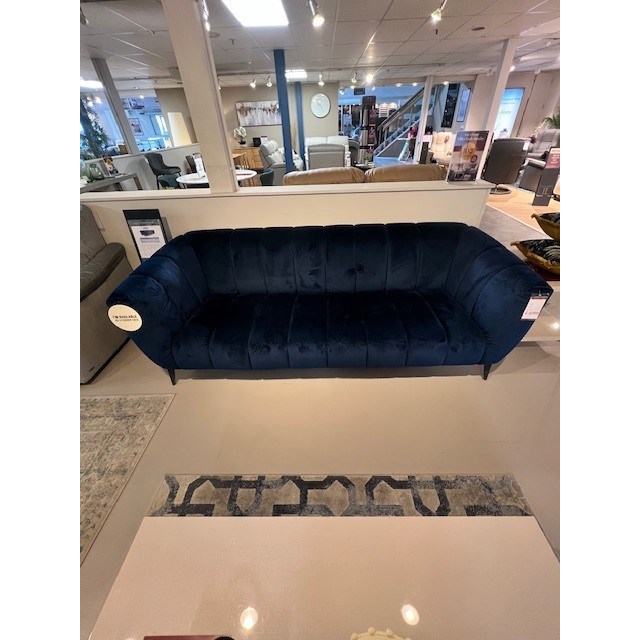 Ausha 3 Seater Ausha 3 Seater