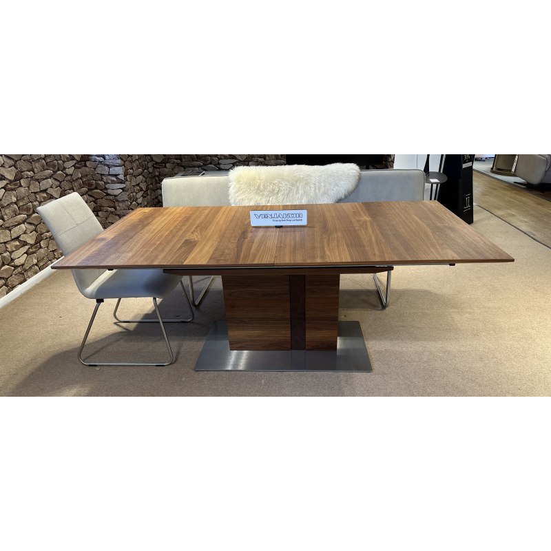 VENJAKOB-- PIAZZA 1.9M EXTENDABLE DINING TABLE WITH 100CM LEAF VENJAKOB-- PIAZZA 1.9M EXTENDABLE DINING TABLE WITH 100CM LEAF
