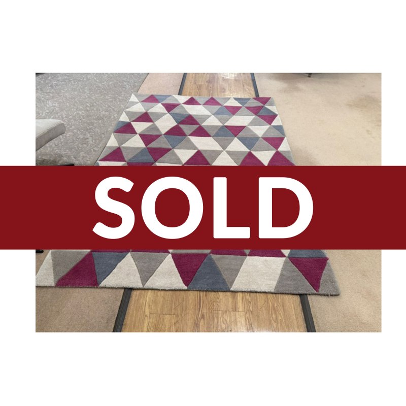 HONEYCOMB RASPBERRY RUG 160X230cm HONEYCOMB RASPBERRY RUG 160X230cm