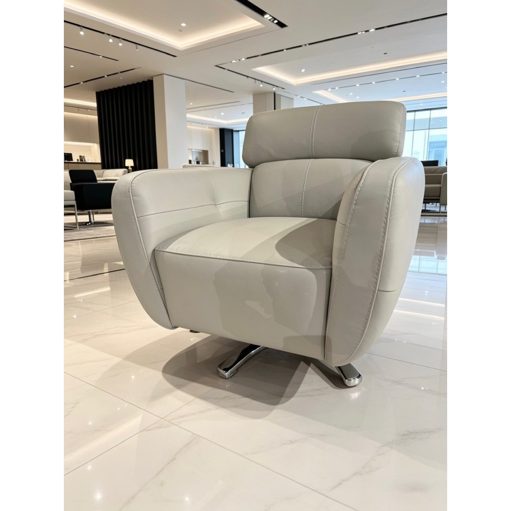 Tullio Swivel Chair in Leather Tullio Swivel Chair in Leather