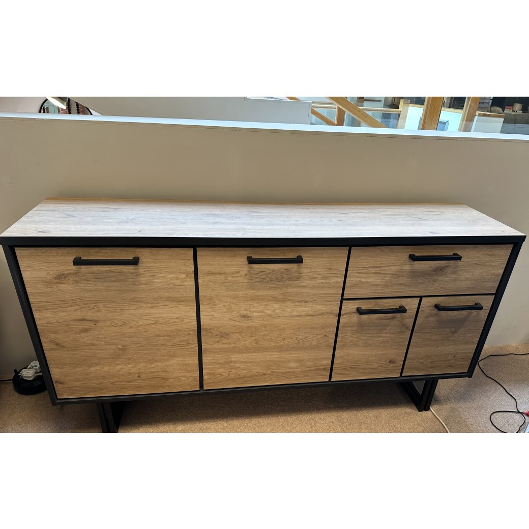 AVALON SIDEBOARD AVALON SIDEBOARD