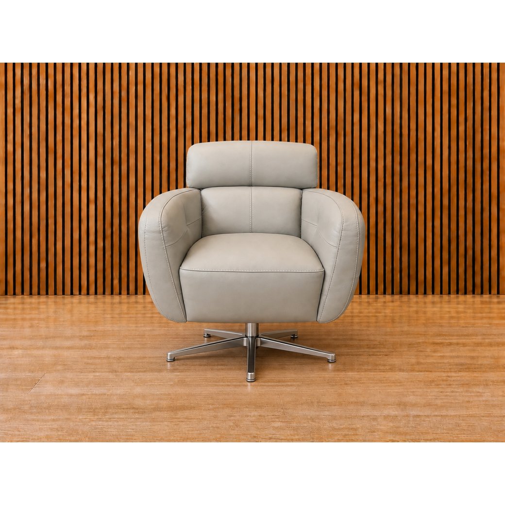 Tullio Leather Swivel Chair Tullio Leather Swivel Chair