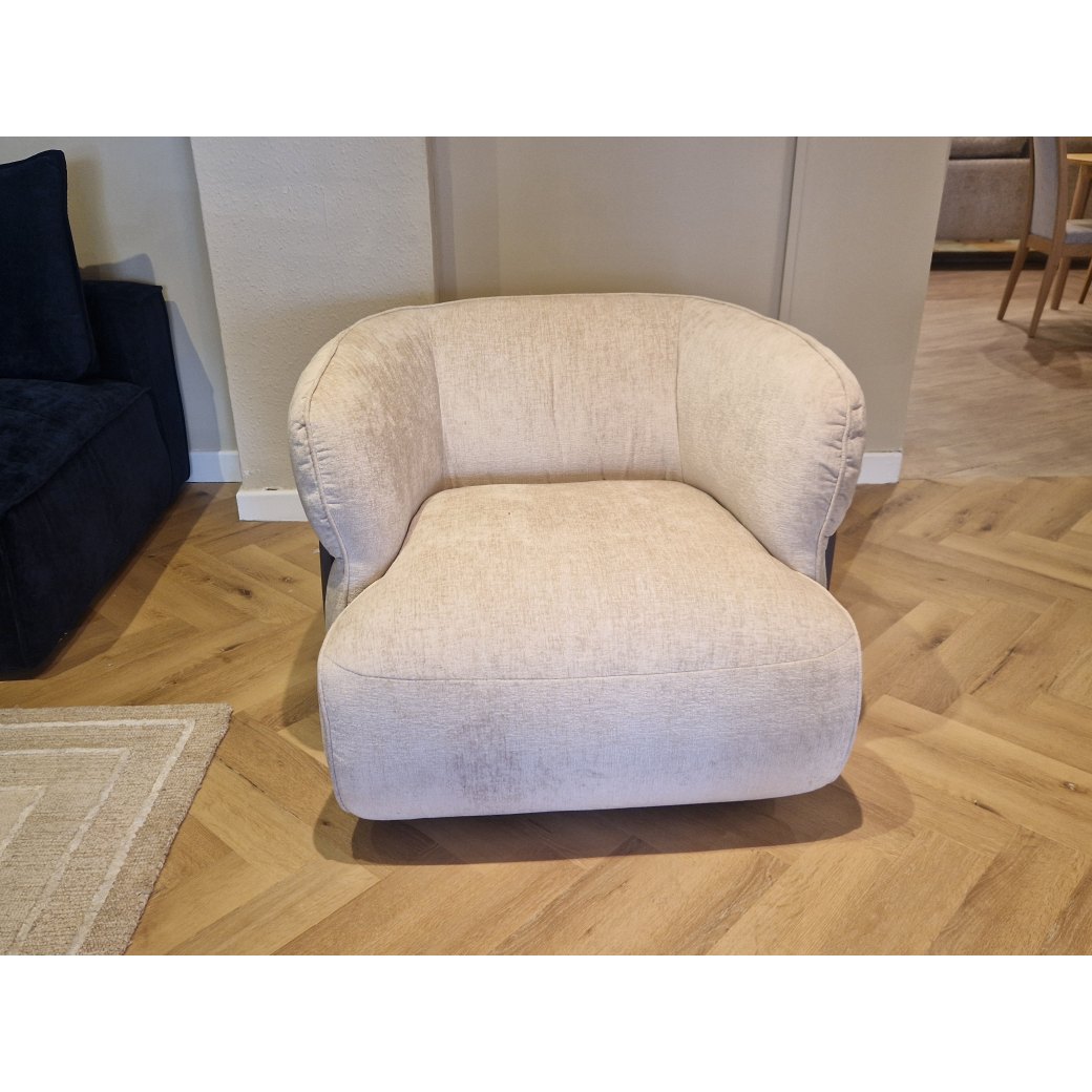 savina chair savina chair