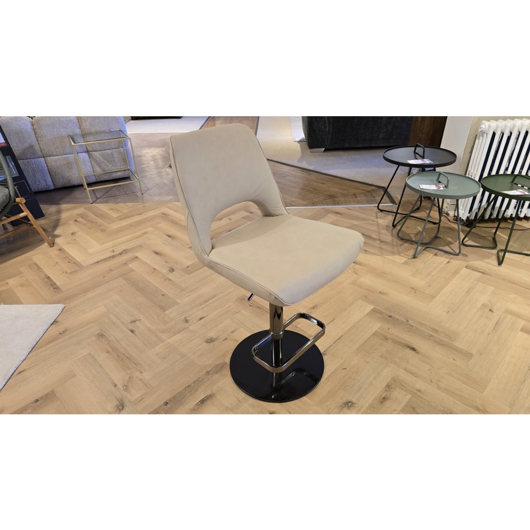 Sammy Bar Gas Lift Chair (3 Available) Sammy Bar Gas Lift Chair (3 Available)