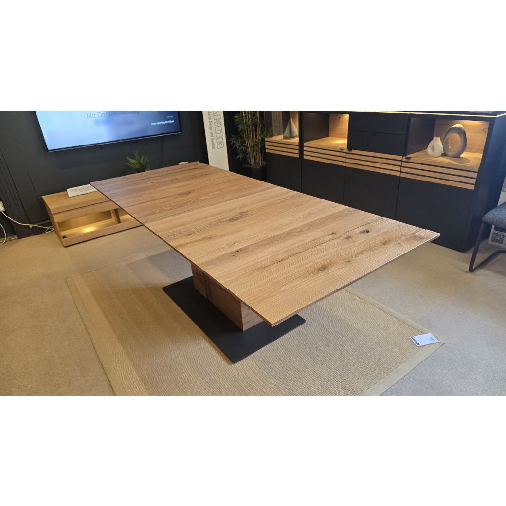 Venjakob Piazza 2.2m Extending dining Table with 1.0m Leaf Venjakob Piazza 2.2m Extending dining Table with 1.0m Leaf
