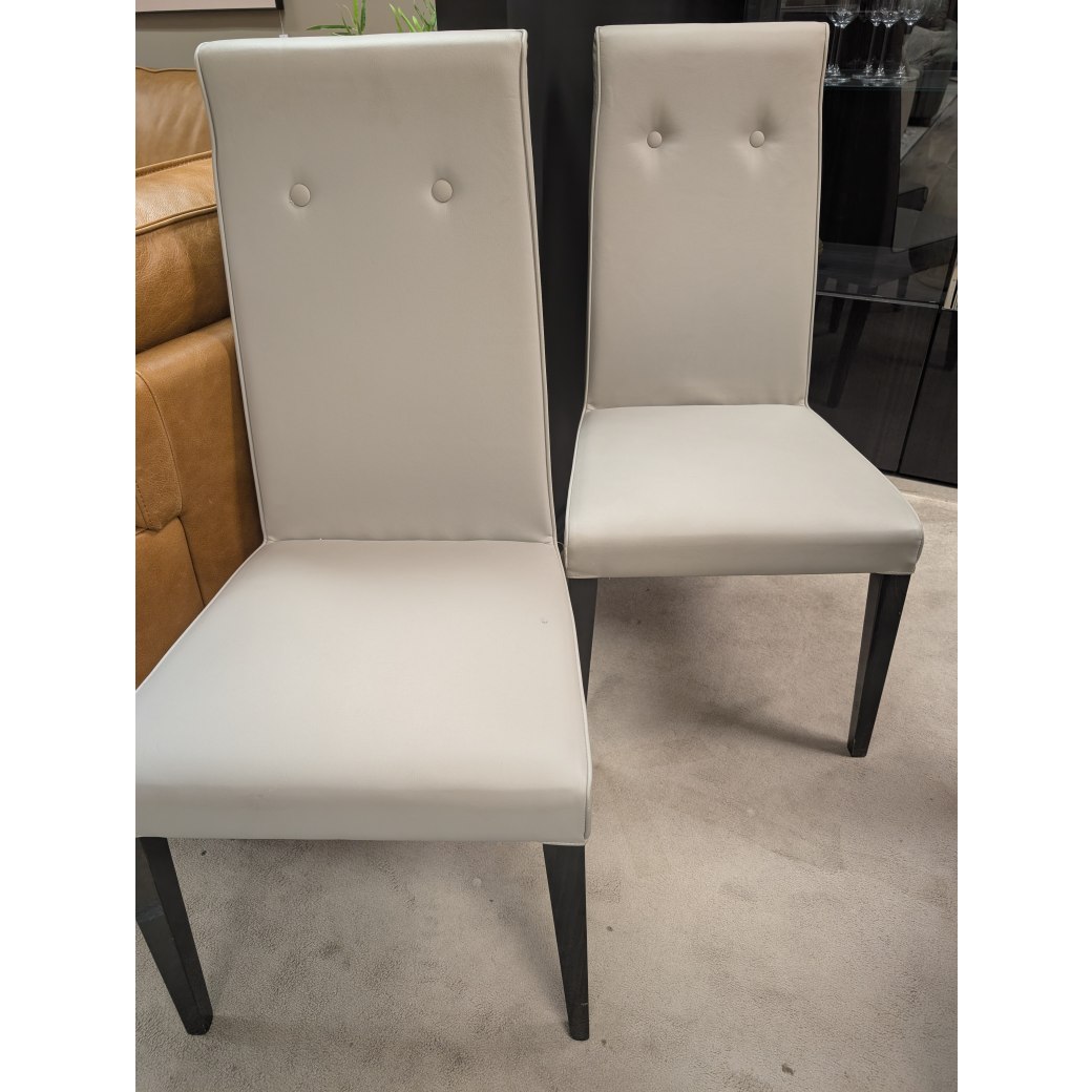 Keona, 2x Leather Dining Chairs Keona, 2x Leather Dining Chairs