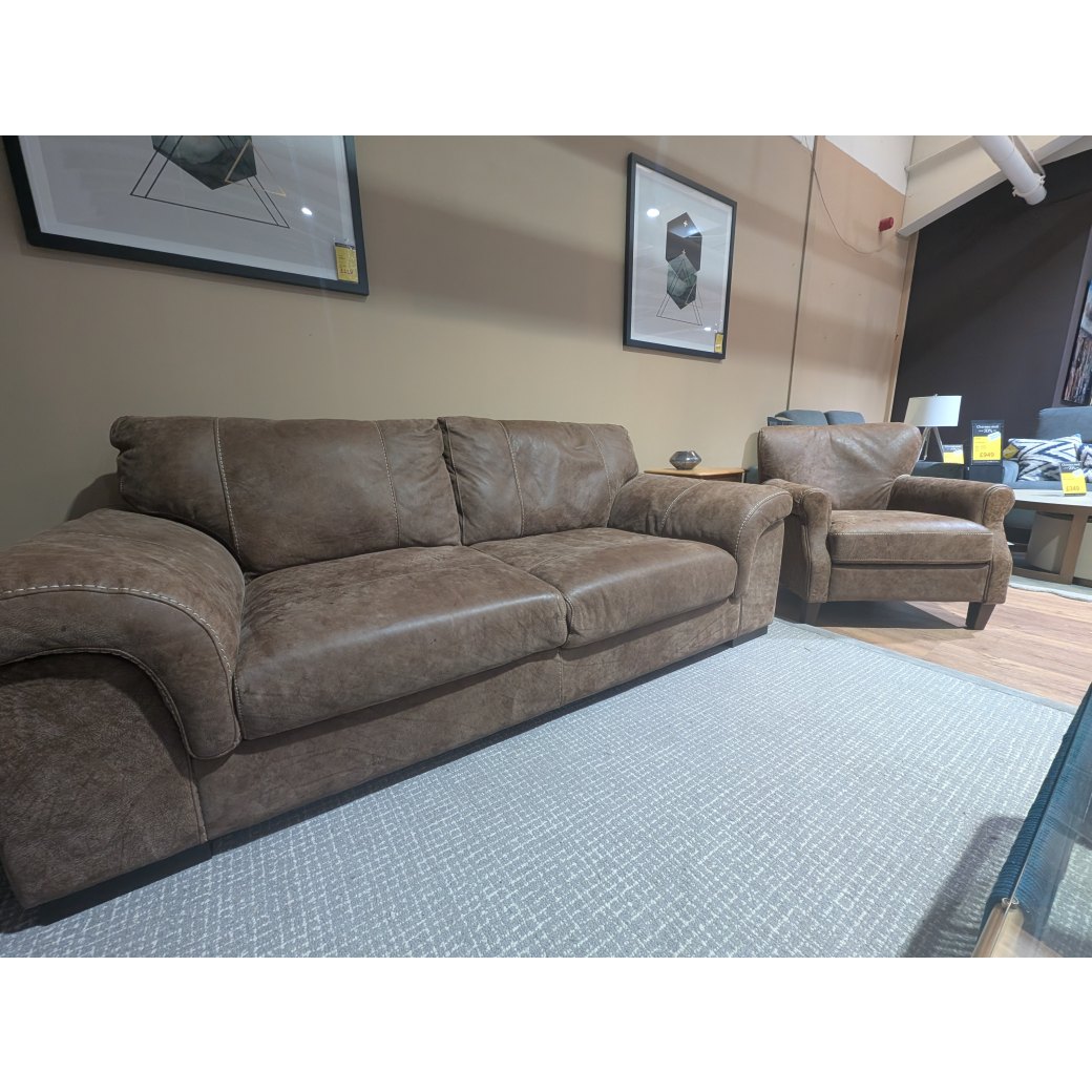 Mountback, 3-Seater Sofa plus Pioneer Chair Mountback, 3-Seater Sofa plus Pioneer Chair