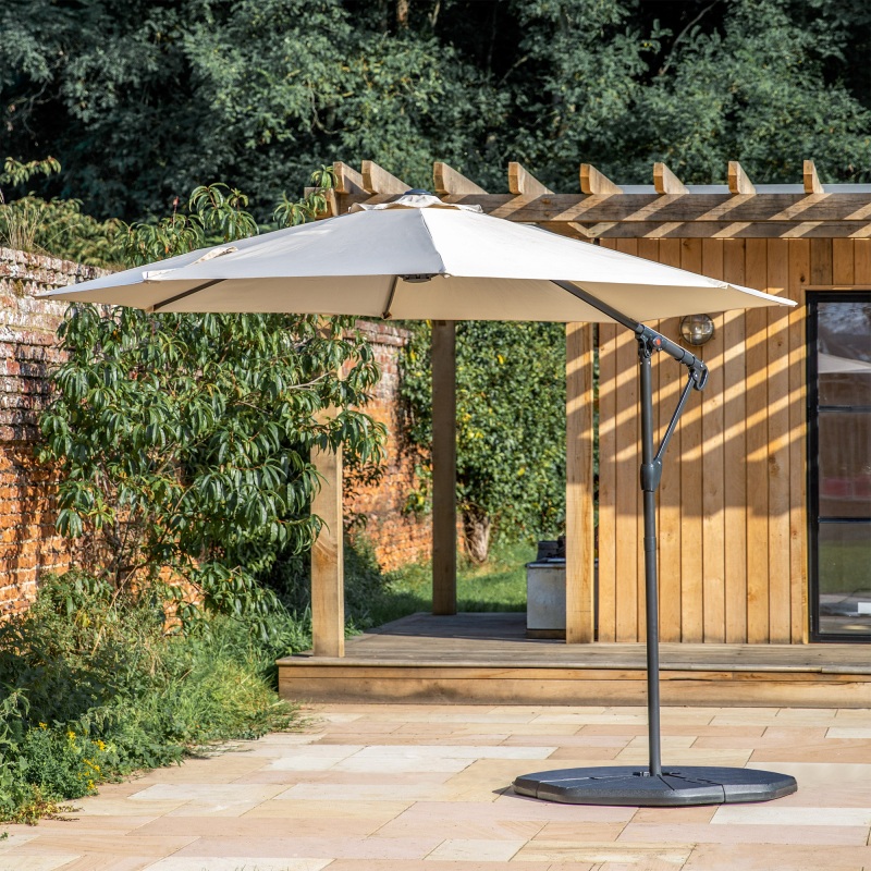 Vazzano 3m Cantilever Parasol | Cream Vazzano 3m Cantilever Parasol | Cream