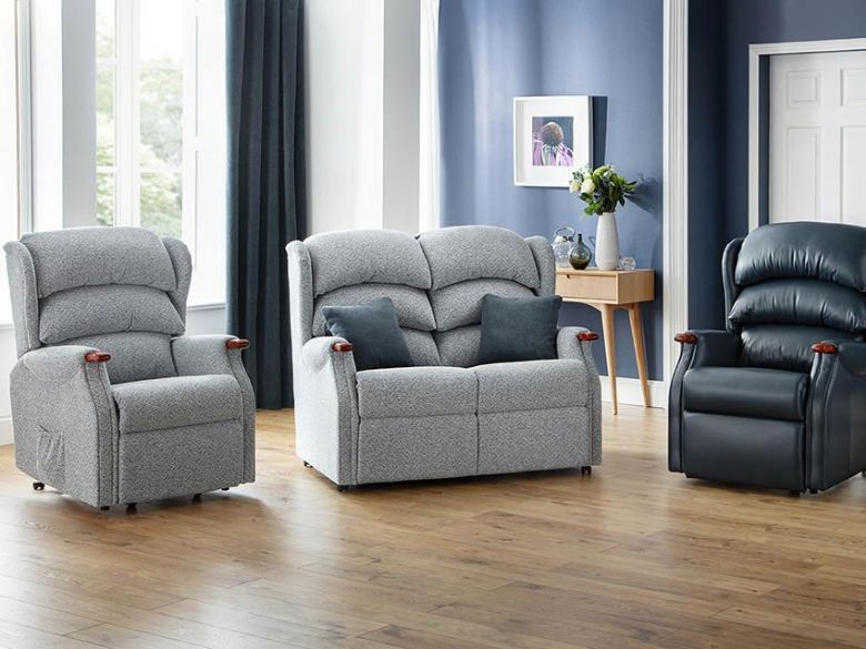 Hereford Standard Dual Motor Lift Recliner available at Lee Longlands
