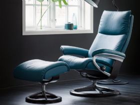 Stressless Aura Leather Chair with Signature Base in Paloma Sparrow Blue