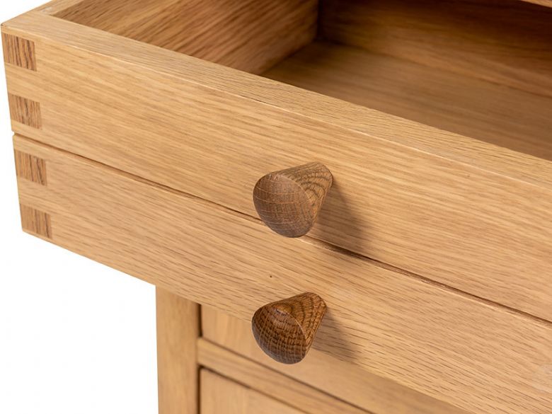 Marvic wood 3 drawer bedside cabienet