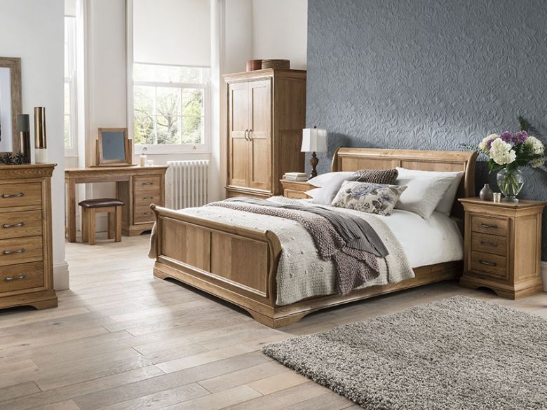Padbury solid oak bedroom range