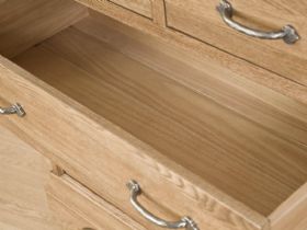Padbury chest with dovetailed drawers