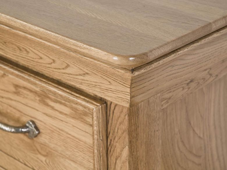 Padbury large chest with dovetailed drawers