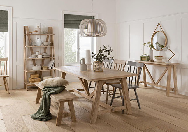/live/blogs/wood-narvik-oak-dining-table.jpg