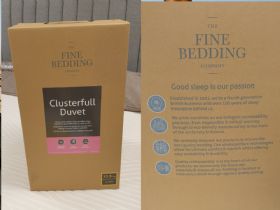 The Fine Bedding Company Clusterful Double Duvet